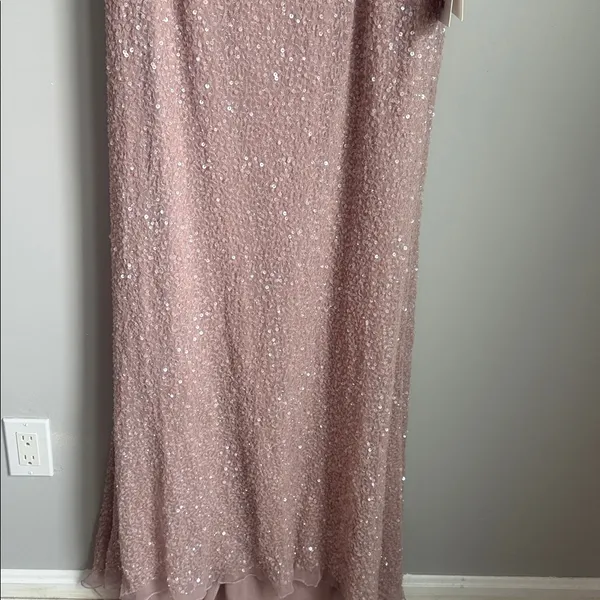 NEW MAC DUGGAL Sequined Drop Shoulder Trumpet Gown 18 - Image 3
