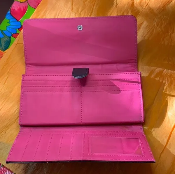 Wallet - Image 2