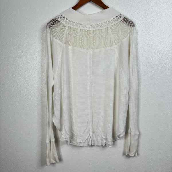 Free People Spring Valley‎ Lace Detail Waffle Knit Henley Size Small - Image 3