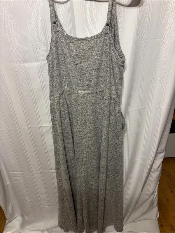 Sleeveless Gray Wide - Image 5