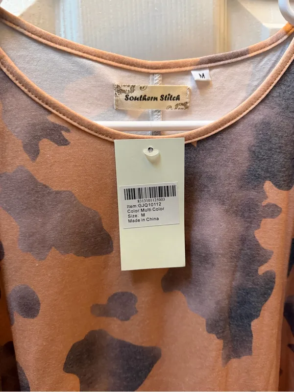 NWT Southern Stitch Camo Print Tee in Brown & Charcoal - Image 2