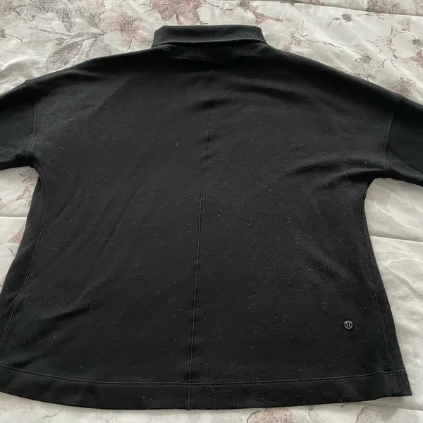 Lululemon merino wool black mock neck dropped sleeves sweatshirt, size 4 - Image 9