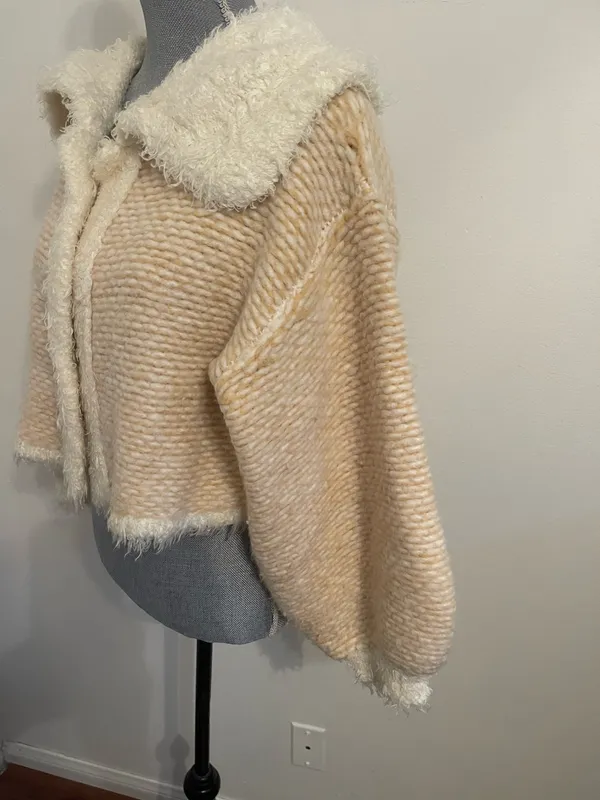 Free People Cream and Beige Cropped Cardigan. Size Xs - Image 6