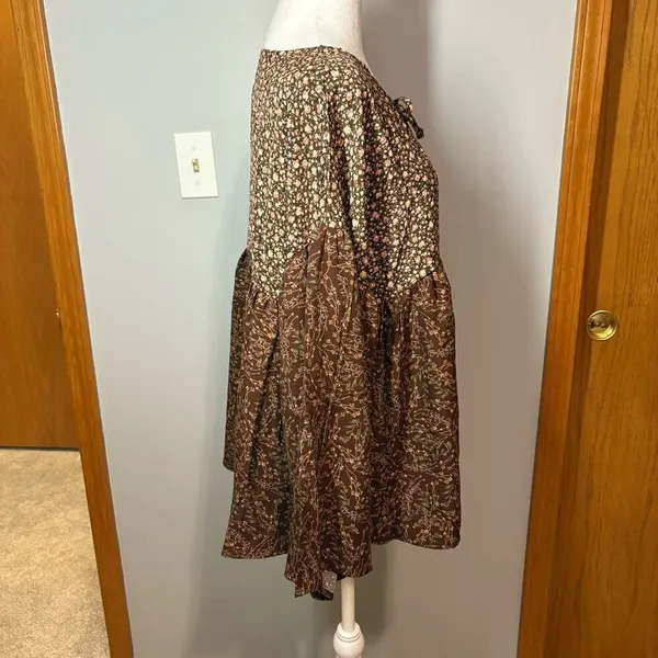 Hayden Los Angeles Brown‎ floral tie neck babydoll top NEW size L - Image 4