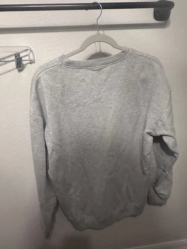 Princess Polly gray crewneck - Image 3