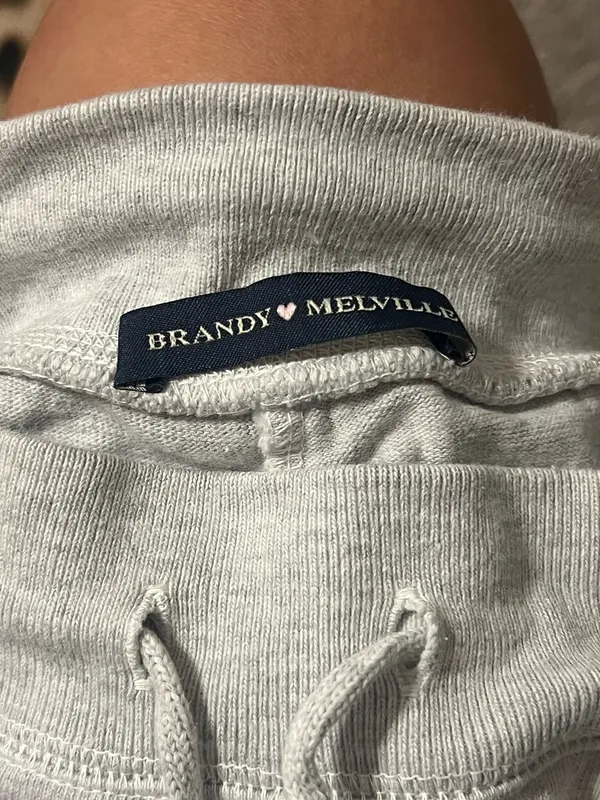 Brandy Melville shorts grey.  - Image 2