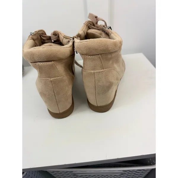 Women’s Boots Size 9 Brown - Image 5