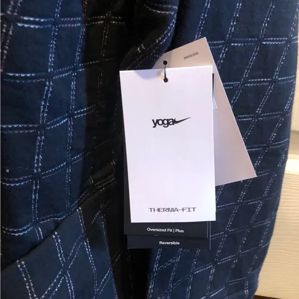 Nike Women’s Yoga Jacket Wrap 2X NWT - Image 5