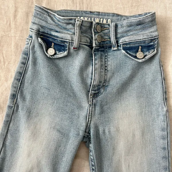 Idyllwind High-Rise Flare Jeans - Image 2