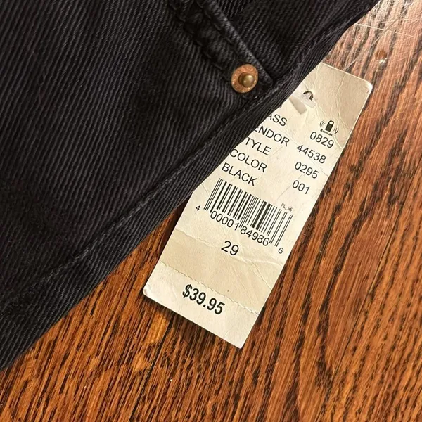 Pacsun Black Denim High Waisted Mom Short - Image 2
