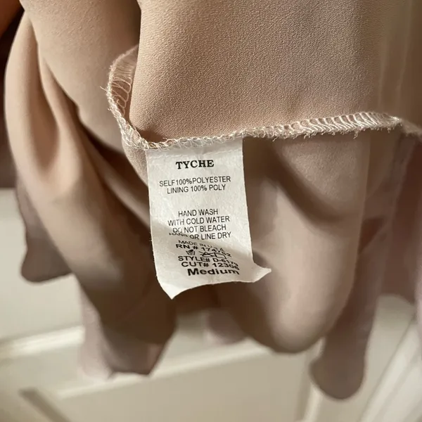 LIKE NEW Vici collection dress - Image 3