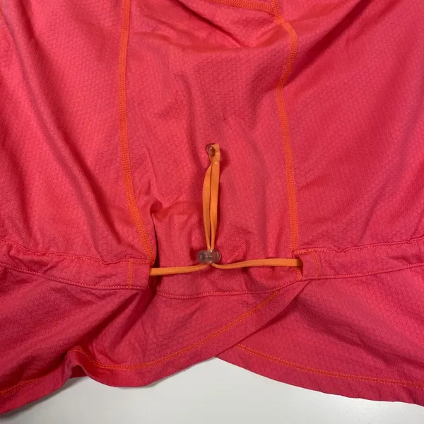 Bundle of 2 Lululemon Workout‎ Tank Tops Size 4 - Image 6