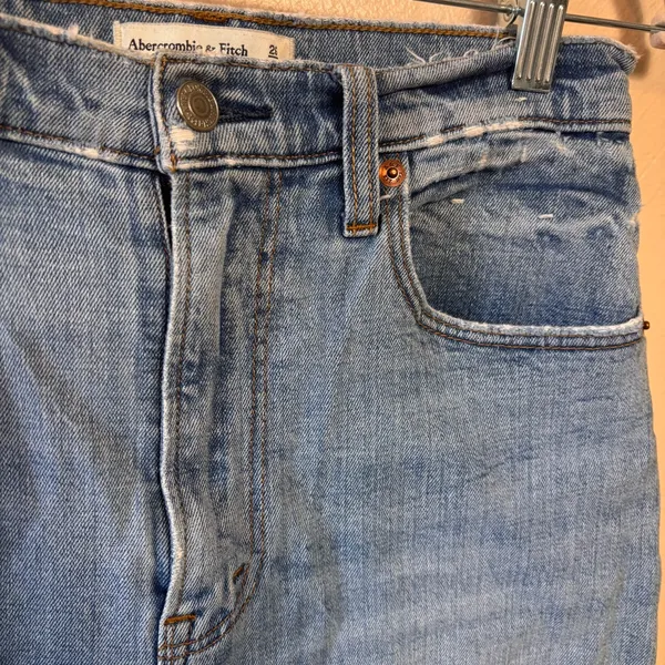 Abercrombie & Fitch Jeans Ankle Straight Ultra High Rise Distressed Hem Size 26‎ - Image 2
