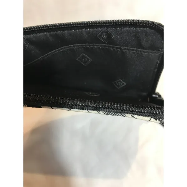 Vera Bradley Retired Bedford Blooms Wallet - Image 3