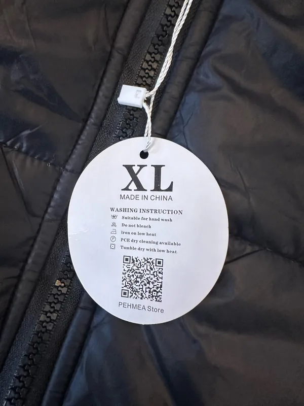 Black Cropped Puffer Jacket - Image 5