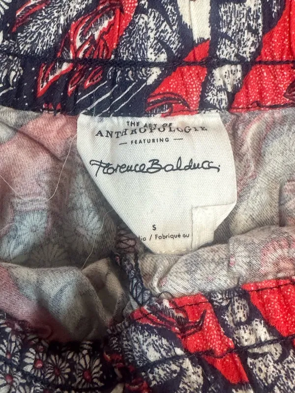 Anthropologie Red & Navy Floral Paisley Drawstring Shorts, Small - Image 5