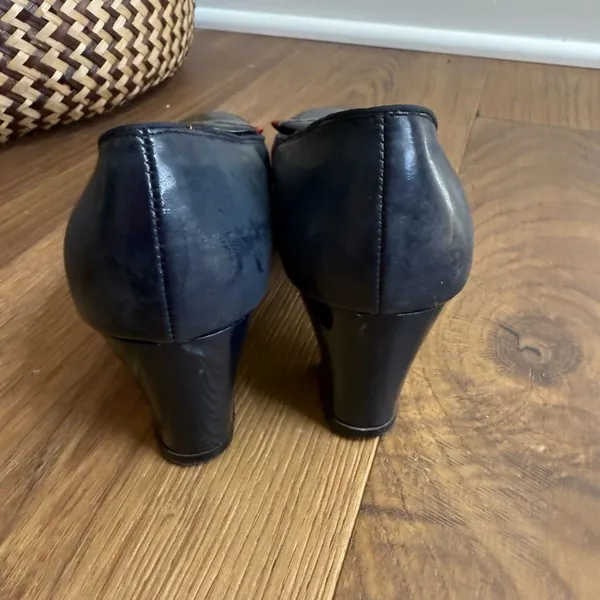 Vintage 60s 70s Imperial Block 2.5” Heel Shoes Navy Blue Black Red Grey 7 - Image 5