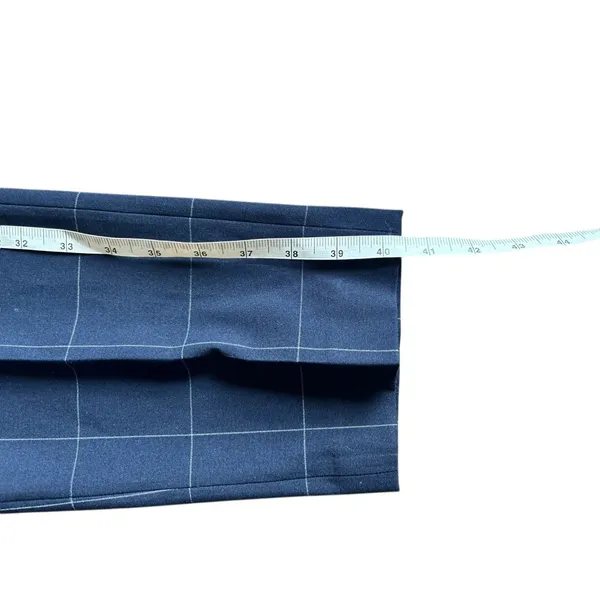 H&M Women's Navy Blue Slim Fit Coupe Pants - Image 5
