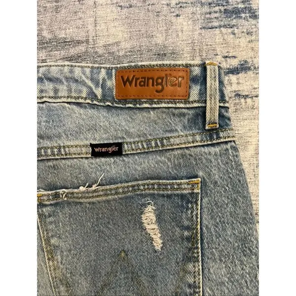 Wrangler Light Wash Distressed High Rise Bold Boot Women's Size 12 31 x 32 - Image 3