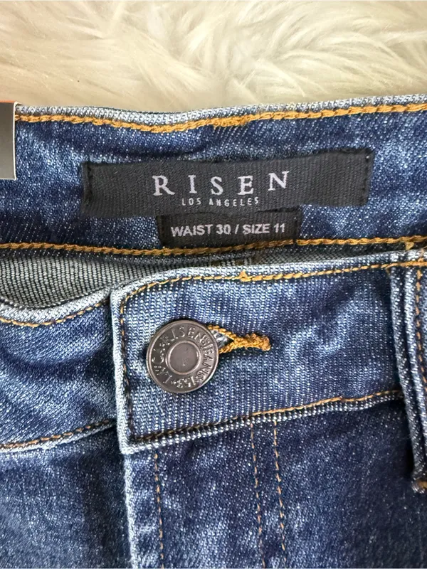 Risen Distressed Slim Boyfriend Jeans Size 30/11 High Rise Raw Hem NWT - Image 3