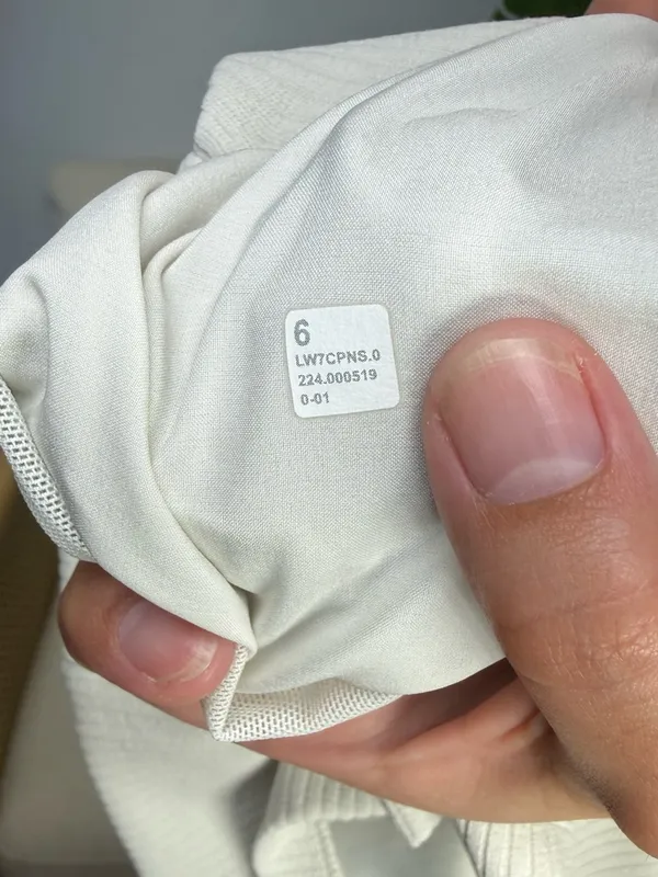 Lululemon Ribbed Softstreme High-Rise Short 2" Size 6 - Image 7
