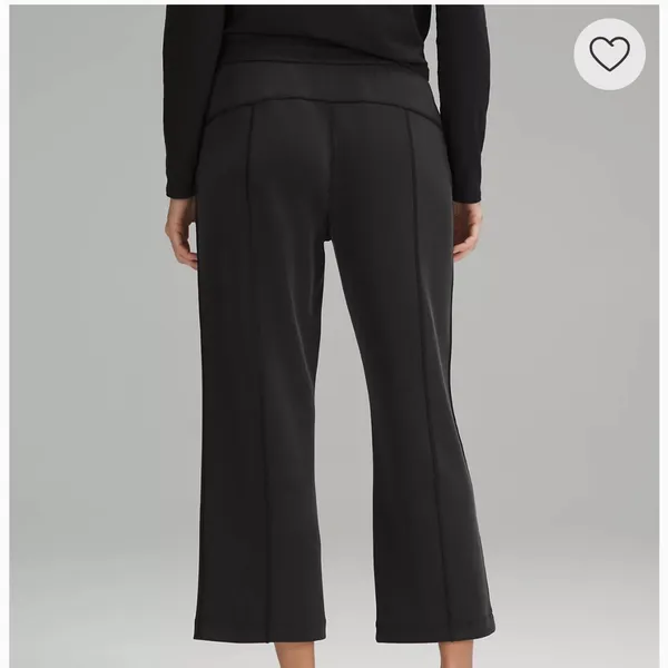 Lululemon Softstreme High-Rise Straight Leg Crop - Image 3