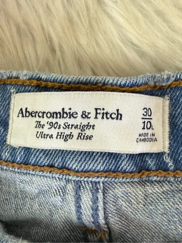 Abercrombie & Fitch 90s Straight Jeans Size 30/10 Long Ultra High Rise - Image 5