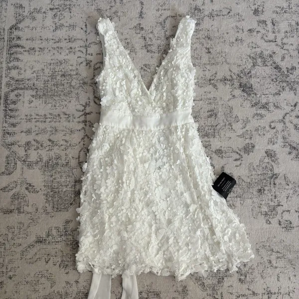 Lulus Totally Beautiful White 3D Floral Tie-Strap Skater Mini Dress Size Small - Image 3