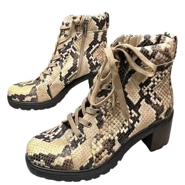 Vince Camuto Gaviana Combat Boots 7 Leather Shortbread Desert Python Lug Sole - Image 3