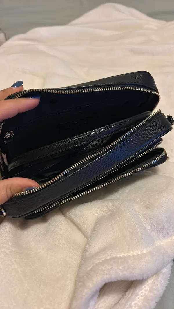 Kate Spade Crossbody Wallet - Image 5