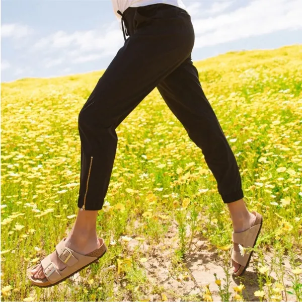 Albion Fit Jetsetter joggers with Gold‎ Zippers black Size XS - Image 3