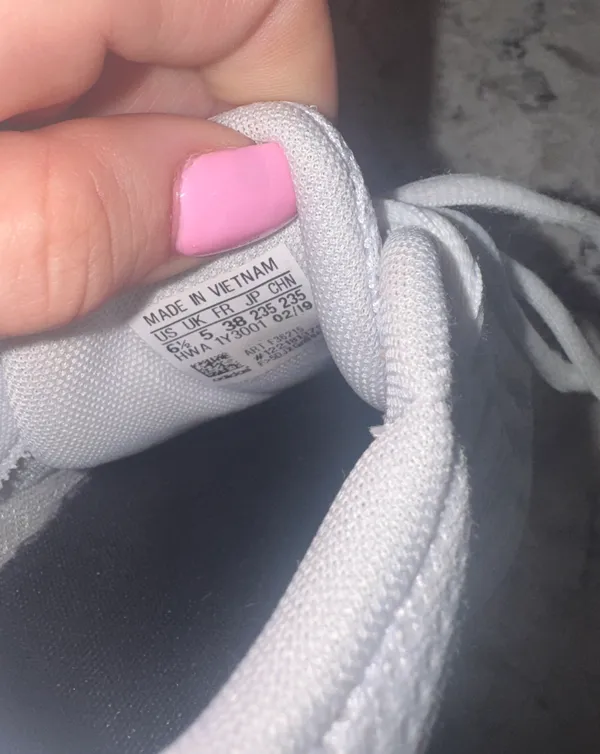 Adidas White Sneaker - Image 5