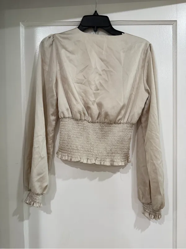 Gianni Bini Cream V-Neck Smocked-Waist Long Sleeve Blouse XS - Image 5