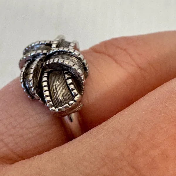 Silver Tone Bow Coquette Ring Womens Size 4.5 Pinky Small Avon Vintage - Image 5