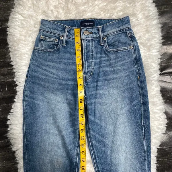 Lucky Brand Medium Wash Blue Denim High Rise Jeans Button Fly Casual Normcore - Image 5
