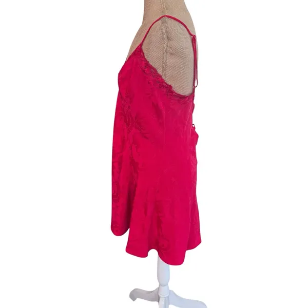Victoria's Secret Vintage Red Jacquard Lace Trim‎ Chemise Nightgown Medium - Image 4