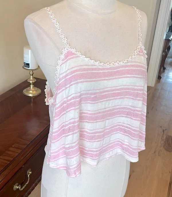 Love j Crop Top Pastel Pink Stripe Shirt Flowy Daisy Straps - Image 4