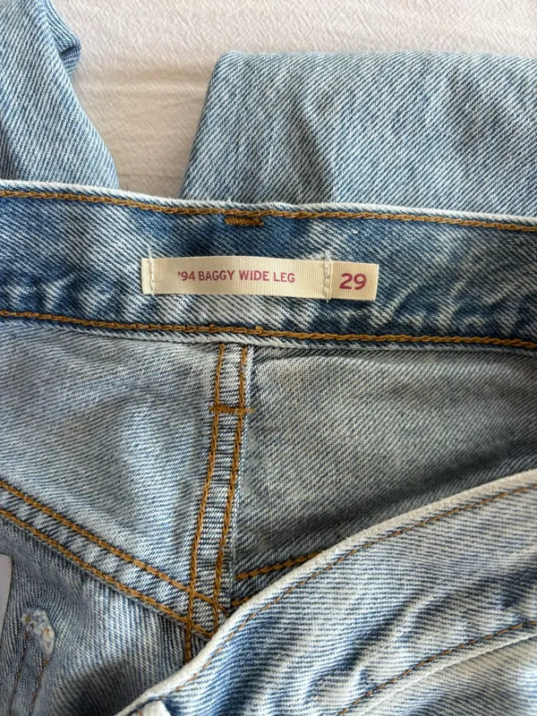 Levi’s Baggy Wide Leg Jean - Image 4