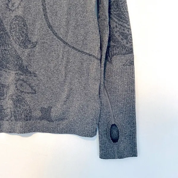 Lululemon Running Shirt Womens 12 Long Sleeve Paisley Gray Black Limited Edition - Image 8