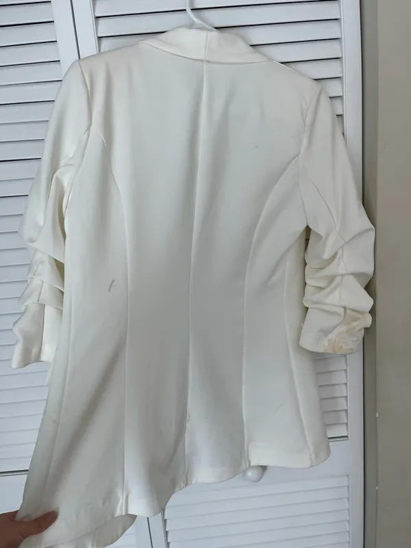 White Blazer - Image 10