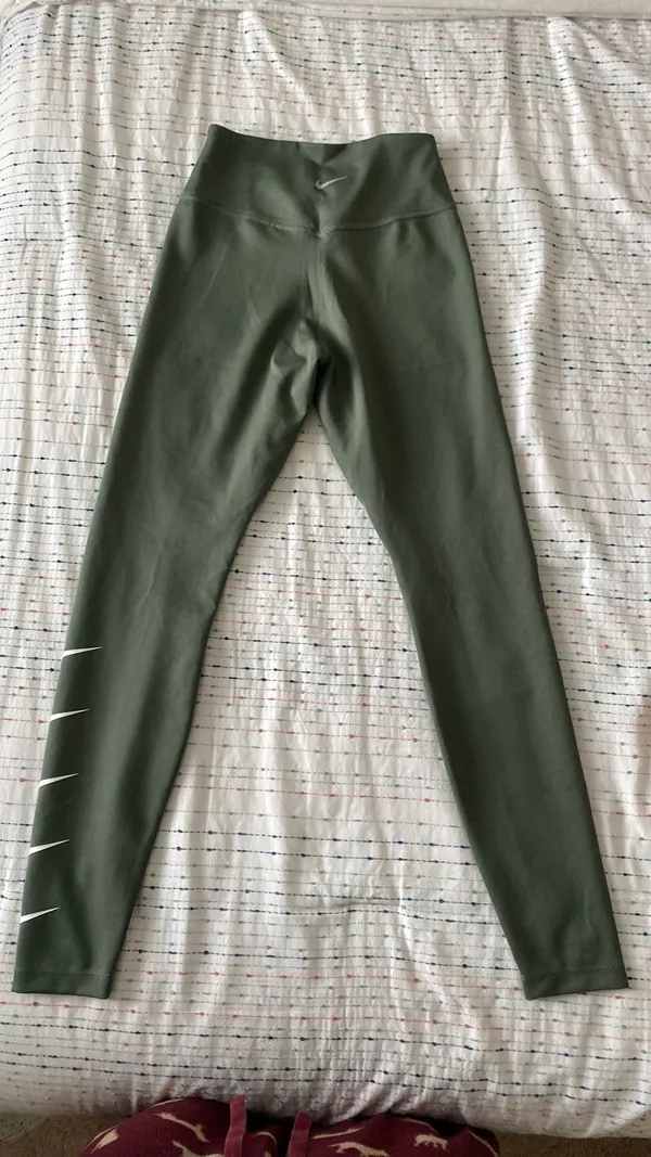 Nike Leggings - Image 3