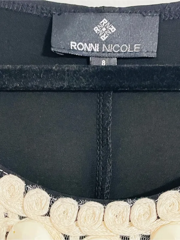 Vintage 90s Ronni Nicole Sleeveless Black Shift Dress Crochet Beaded Collar Sz 8 - Image 3