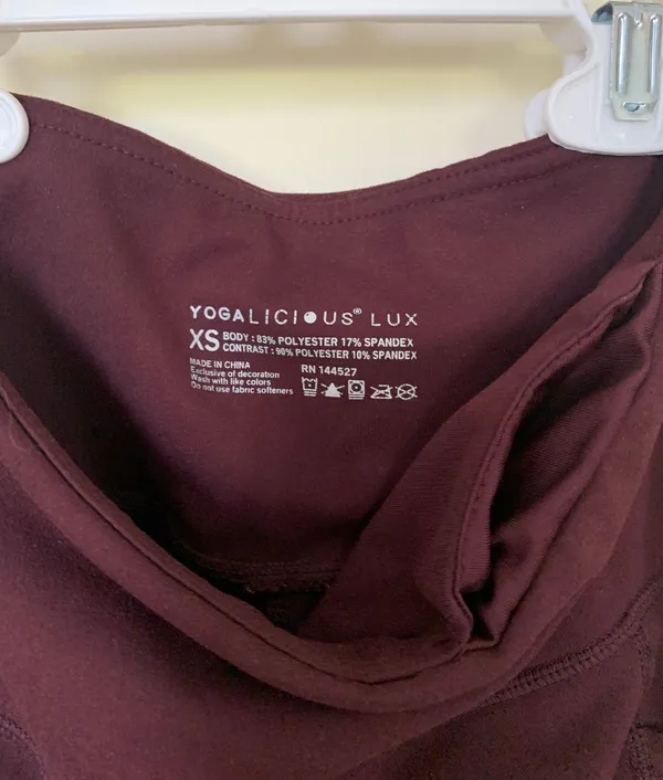 Yogalicious Cranberry Leggings. - Image 3