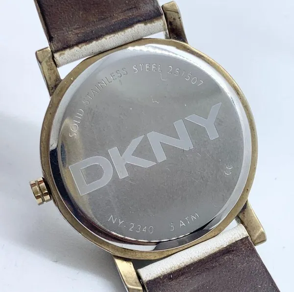 Dkny women watch 34mm gold tone solid stainless steel white Leather band WR runs - Image 8