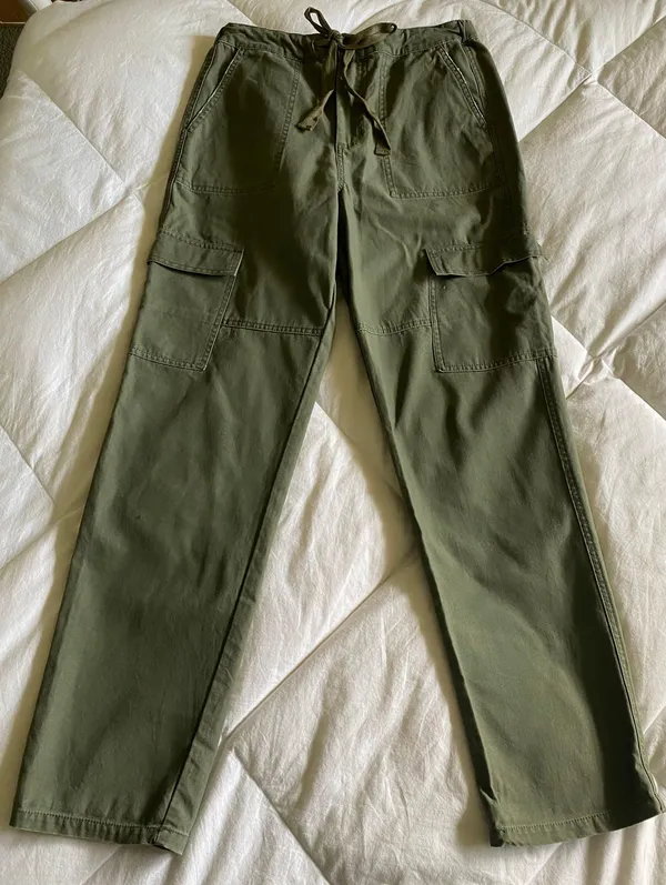 Forever 21 Green Cargo Pants - Image 2