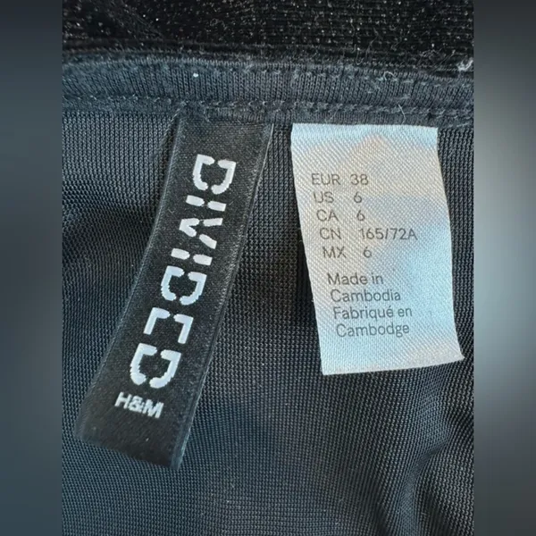 H&M Divided Black‎ Velvet Long Sleeve Romper | Size 6 - Image 7
