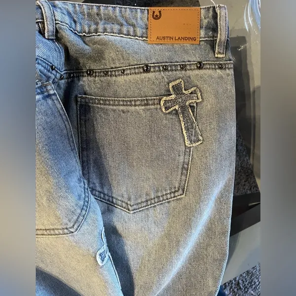 Austin Landing Denim Cross Studded Jeans NWT Rare Mid Rise Straight/Wide Leg 11 - Image 5