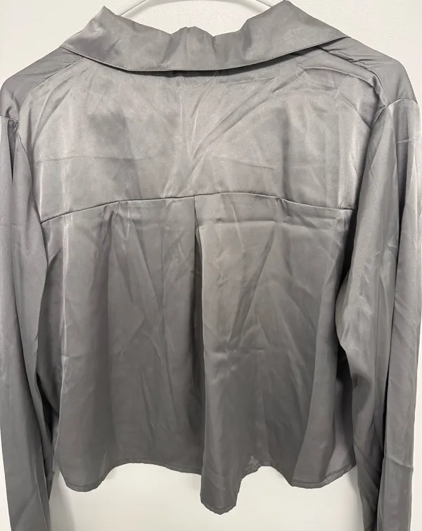 Anna Gray Satin Cropped Button-Down Shirt - Image 5