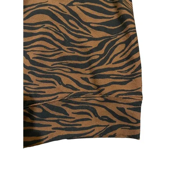 Monrow Zebra Full Sleeve Sweatshirt in Caramel sz Large‎ - Image 8