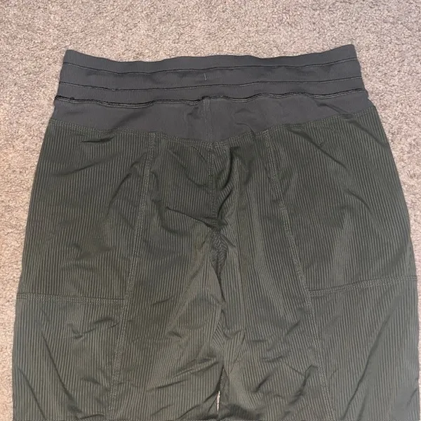 Lululemon Dance Studio Pant III Regular‎ Lined 32" Dark Olive 10 Green - Image 7